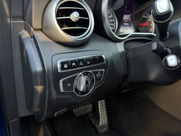 MERCEDES BENZ C / 63 AMG